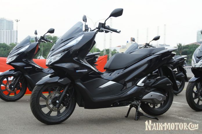 Honda PCX Hybrid