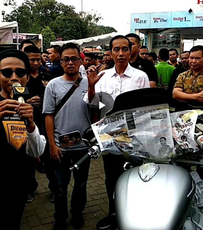 Mampir di Booth Diton Premium Jokowi