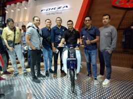 Andre Taulany Tertarik Honda Super Cub C125 Warna Merah Andre Taulany Tertarik Honda Super Cub C125 Warna Merah