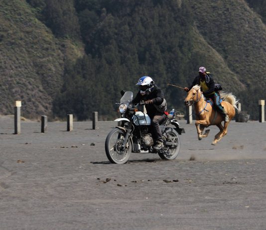 Himalayan Bromo Ride, Tarian Penuh Keseimbangan Menikmati Alam Himalayan Bromo Ride