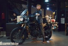 Bule Ini Naik Motor dari Irlandia Mampir di Launching Triumph Tiger 800 XCX Triumph Tiger 800 XCX