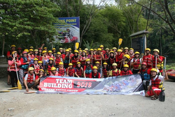 Team Building Wahana