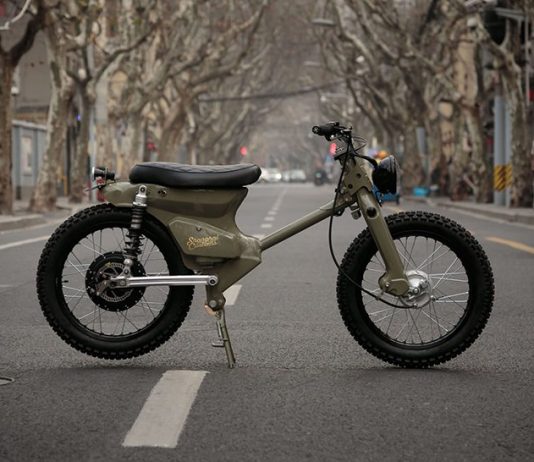 Honda eCUB, Transformasi C70 Jadul Jadi Choppy Cub Listrik! eCUB