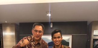 Galang Hendra Raih Penghargaan