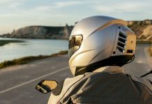 Well, AC Helm Feher Bikin Kepala Adem Saat Berkendara di Siang Bolong AC Helm Feher