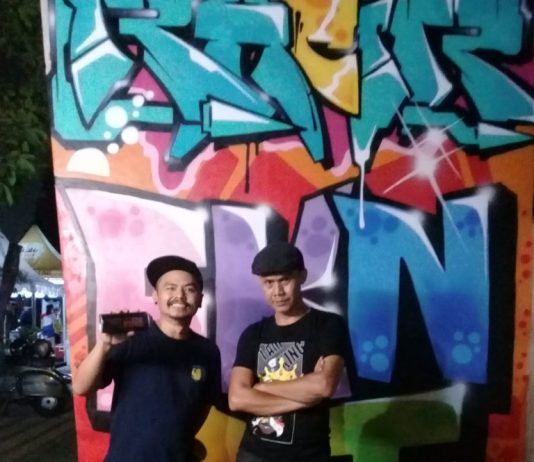 Wendi Cagur Bikin Grafiti di Sunday Collabs dengan Diton King Diton King