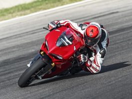 Ducati V4 Kalahkan Rekor Yamaha R1 di Sirkuit Buddh, India Ducati V4