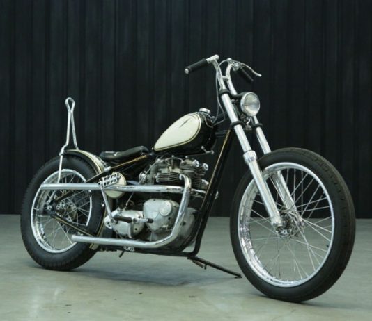Triumph T120 Chopper Bobber, Keren Dipajang Nyaman Buat Riding keren dipajang
