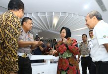 Sharing Session Menjelang Penganugerahan  IRSA 2018 Adira Insurance Sharing Session Menjelang Penganugerahan IRSA 2018