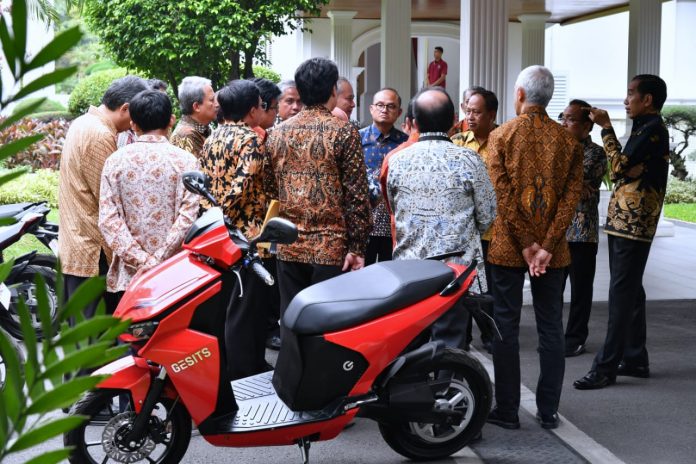 Motor Listrik Gesits Mulai Dijual di IIMS 2019