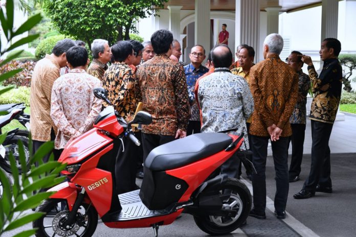 Motor Listrik Gesits Mulai Dijual di IIMS 2019