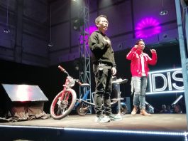 Melotronic dan Tigrehood Bicara Soal Motor Listrik dan Gaya Hidup di Disrupto Melotronic dan Tigrehood Bicara Soal Motor Listrik dan Gaya Hidup