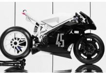 Custom Ducati Ini Memadukan Legenda Pebasket dan Motor 90-an Custom Ducati Mirip Sepatu Basket