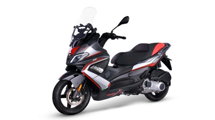 Aprilia SR Max 300