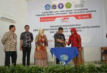 Bukan Hanya Motor, Honda Mengembangkan Pohon Bersama SMK Pertanian Honda Mengembangkan Pohon Bersama SMK Pertanian