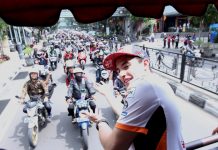Marc Marquez Keliling Bandung Naik Bandros, Dikawal Ratusan Bikers Marc Marquez