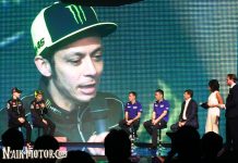 Hihihihi,, Valentino Rossi Ngaku Tua di Depan Maverick Vinales Valentino Rossi