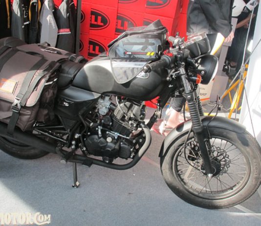 7Gear Launching Side Bag Vintage Series di Jakarta Helmet Exhibition 2019 7Gear