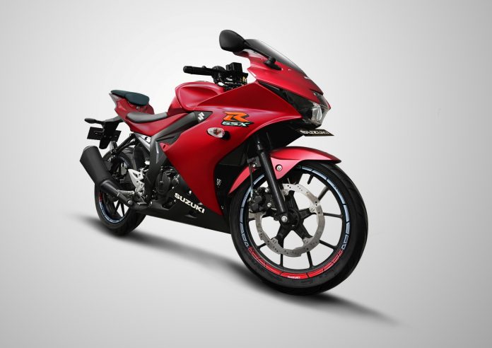 Suzuki GSX-R150 Matt Summer Red