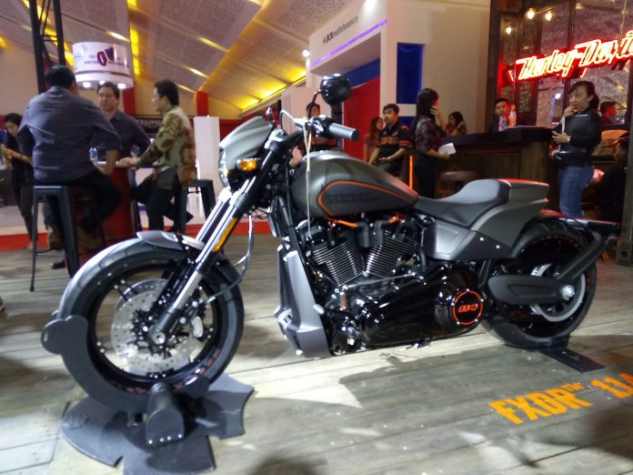 Harley-Davidson FXDR 114