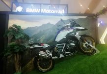 Tampil Menggebrak, Ini Daftar Harga 7 Motor Baru BMW di Telkomsel IIMS 2019 Daftar Harga 7 Motor Baru BMW di Telkomsel IIMS 2019
