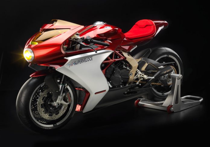 MV Agusta Superveloce 800 Sedang Dalam Produksi