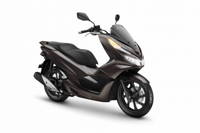 Honda PCX dengan Warna Baru