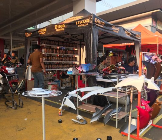 Diton Premium Kasih Jasa Cat Gratis di Kontes Modifikasi Adi Pro Diton Premium Kasih Jasa Cat Gratis