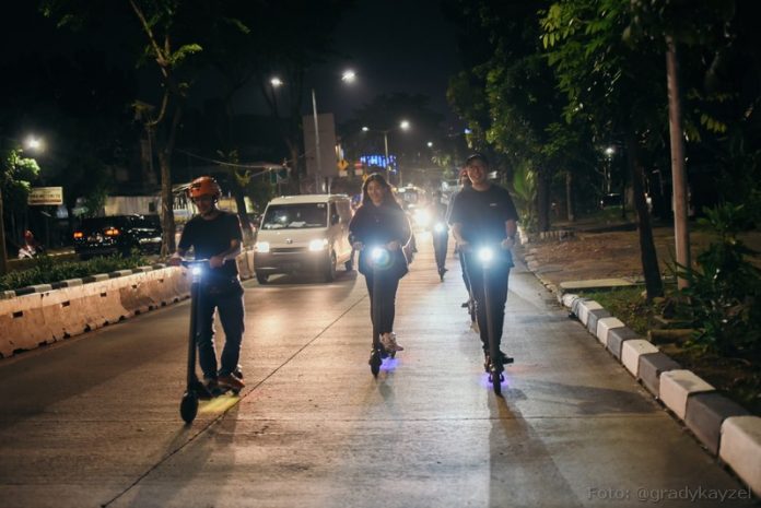 Aksi Para Selebriti di Launching Segway-Ninebot Melotronic