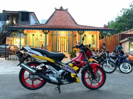 Enggak Ngebul Kurang Asik, Nih Pilihan Oli Samping 2 Stroke Lovers Pilihan Oli Samping 2 Stroke Lovers