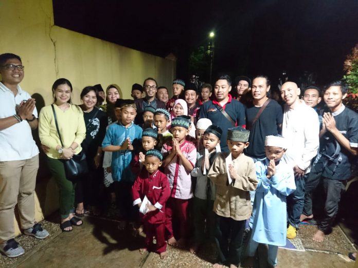 GSX Community Nusantara Bersama Artis Indonesian Care Menyantuni Anak Yatim