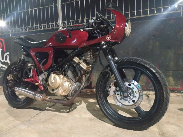 Memodifikasi Suzuki Satria FU150 jadi Cafe Racer