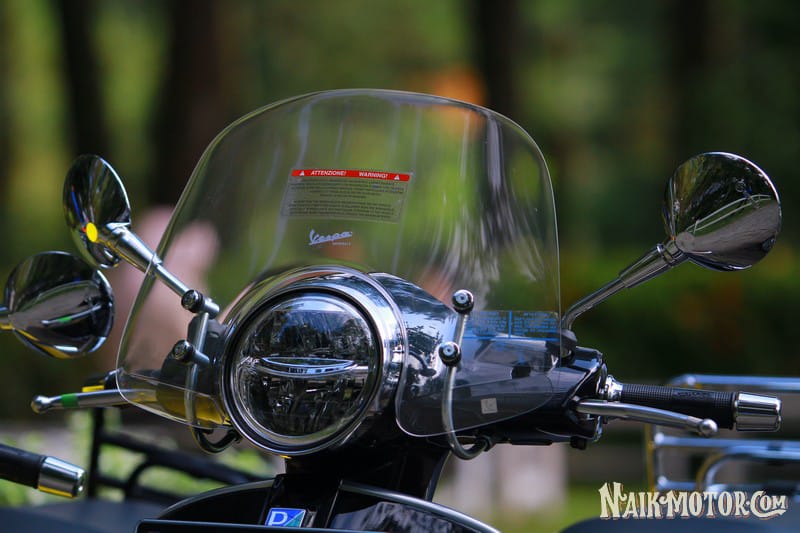 Стекло ветровое Vespa GTS medio