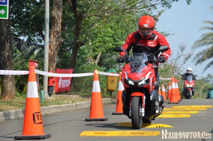 first ride Honda ADV150