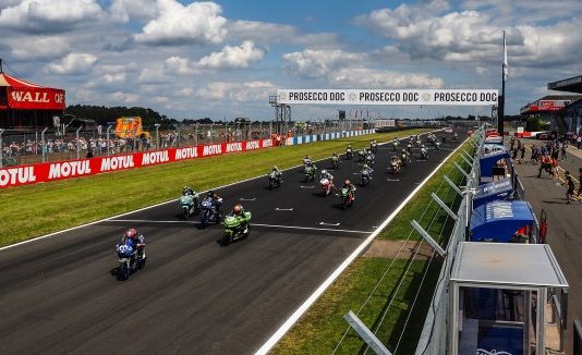Start Terdepan dan Sempat Memimpin, Galang Hendra Kandas di WorldSSP300 2019 Donington WorldSSP300 2019 Donington