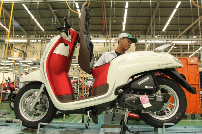 Warna Baru Honda Scoopy