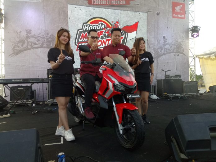 Teaser Honda ADV150