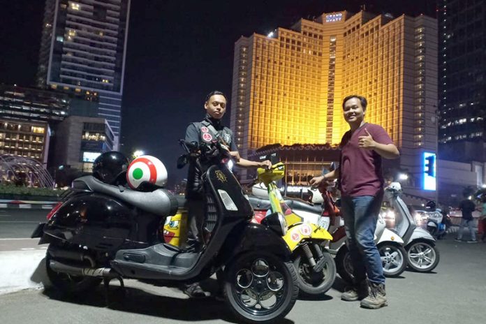 Solo Riding Bali-Jakarta Pakai Vespa