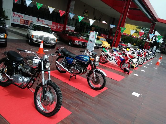 Keberadaan Retro Bike di The 3rd Indonesia Autovaganza