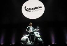 Vespa GTS Super Tech 300 dengan Teknologi Mutakhir Dibanderol Rp 152,9 Juta