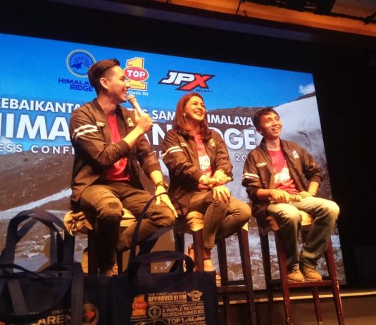 Peran Wanita Bikin Tertata Ekspedisi Himalayan Ridge Darius Sinathrya Ekspedisi Himalayan Ridge