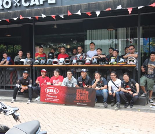 Keren, Merangkul Pengguna Helm Bell dengan Sunmori Ride With Bell Colony (Galeri Foto) Pengguna Helm Bell dengan Sunmori Ride With Bell Colony