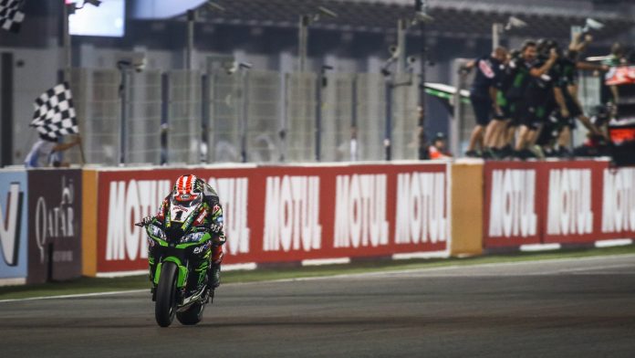 06141_dcp_r13_action_full Race2 WorldSBK 2019 Qatar