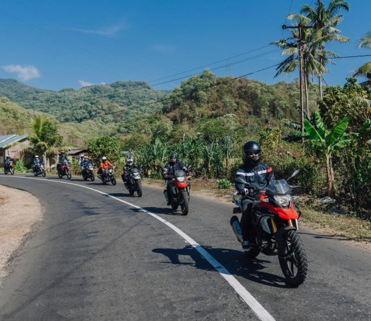 Enduro Motorbaik Adventure 2019 Eksplorasi Pulau Komodo dan Mengajar di SMP Enduro Motorbaik Adventure 2019