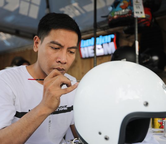 Helm Makin Keren dengan Motif Custom Helm motif custom