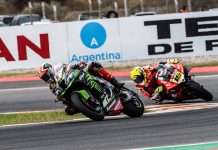 Race2 WorldSBK 2019 Argentina, Rea Menang Dalam Tekanan Race2 WorldSBK 2019 Argentina