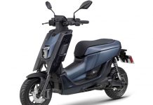 Skuter Listrik Kolaborasi Yamaha EMF dengan Gogoro, Saling Swapable Skuter Listrik Kolaborasi Yamaha