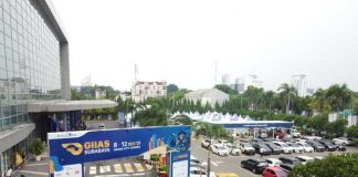 Pengunjung GIIAS 2021 Surabaya
