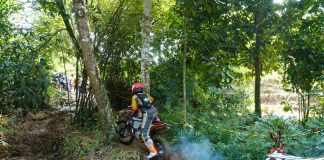 Balap Enduro Rumpin