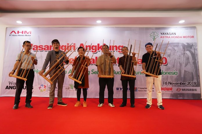 Hari Angklung Sedunia 2019